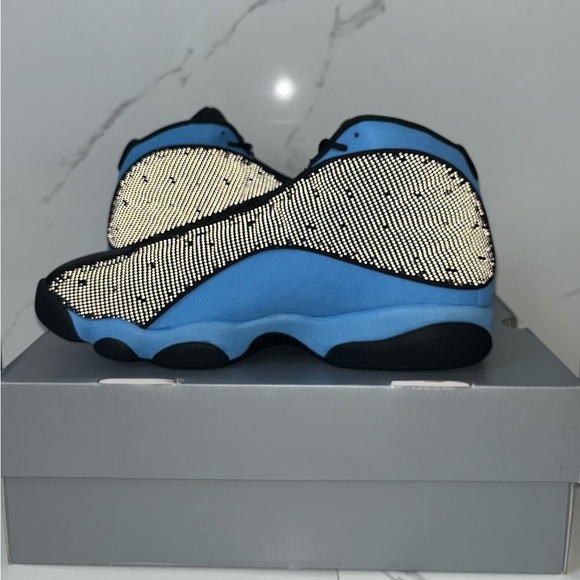 Air Jordan 13 - Picture 4 of 7